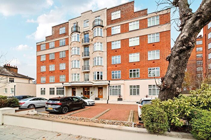 2 Bedroom Apartment To Rent In Hall Road, London, NW8