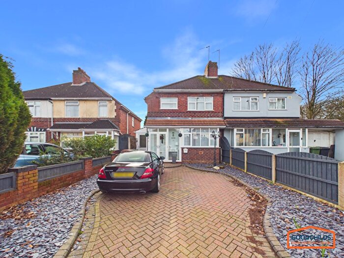 3 Bedroom Semi-Detached House For Sale In Great Charles Street, Brownhills, WS8