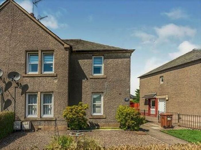 2 Bedroom Flat To Rent In Haig Avenue, Raploch, Stirling, FK8