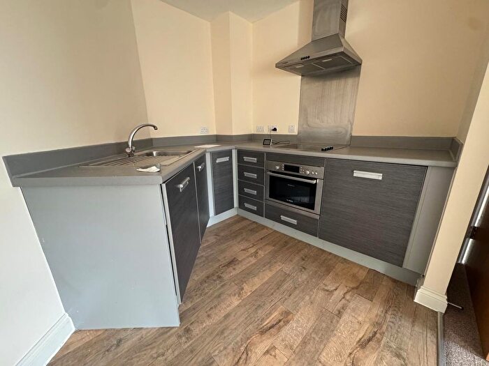 1 Bedroom Flat To Rent In Canal Street, Nottingham, Nottinghamshire, NG1