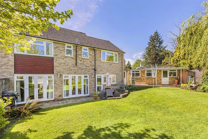 4 Bedroom Semi-Detached House For Sale In Rivershill, Watton At Stone, Hertford, SG14
