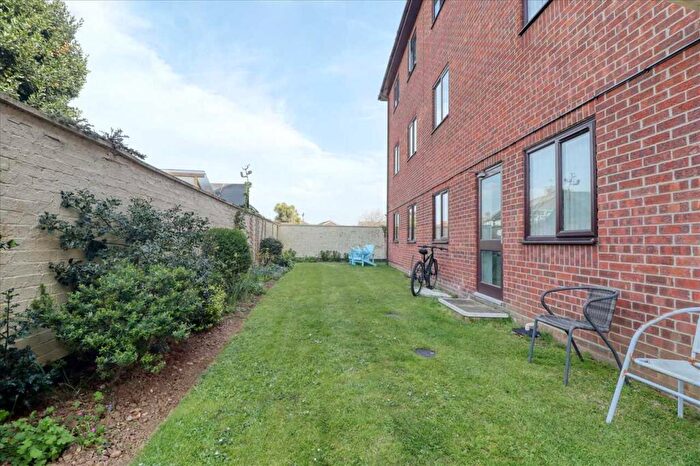 2 Bedroom Apartment For Sale In Castle Court, Clacton On Sea, CO15