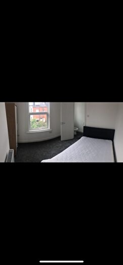 5 Bedroom House To Rent In Stanmore Place, Leeds, LS4