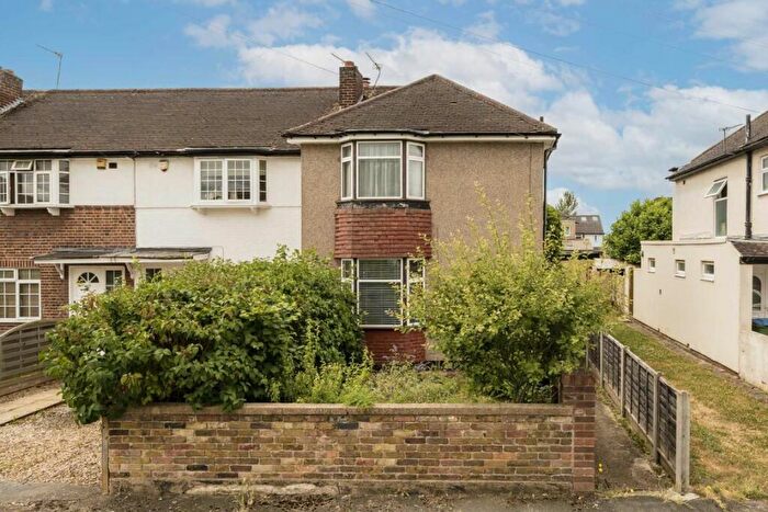 3 Bedroom House To Rent In Berkeley Drive, West Molesey, KT8