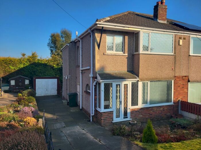 3 Bedroom House To Rent In Westlands Drive, Allerton, Bradford, BD15