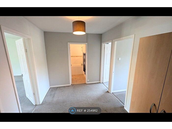 2 Bedroom Flat To Rent In Copperfield Court, Leatherhead, KT22