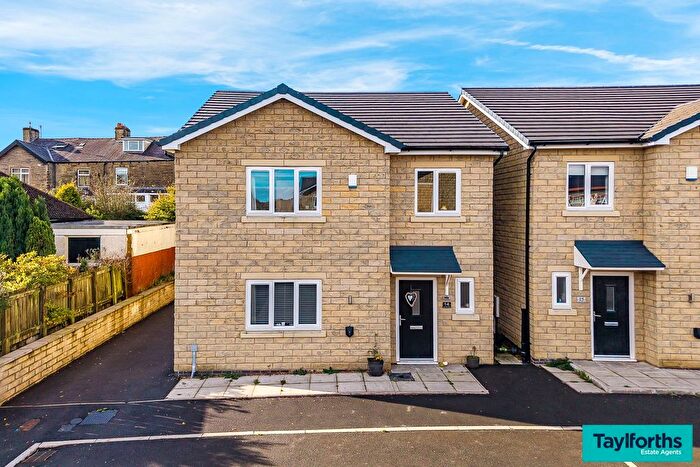 5 Bedroom Detached House For Sale In Lane Ends Close, Barnoldswick, BB18