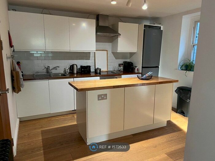 1 Bedroom Flat To Rent In Crouch Hill, London, N4