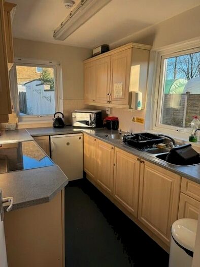 1 Bedroom Sheltered Housing To Rent In Parsonage Avenue, PR3