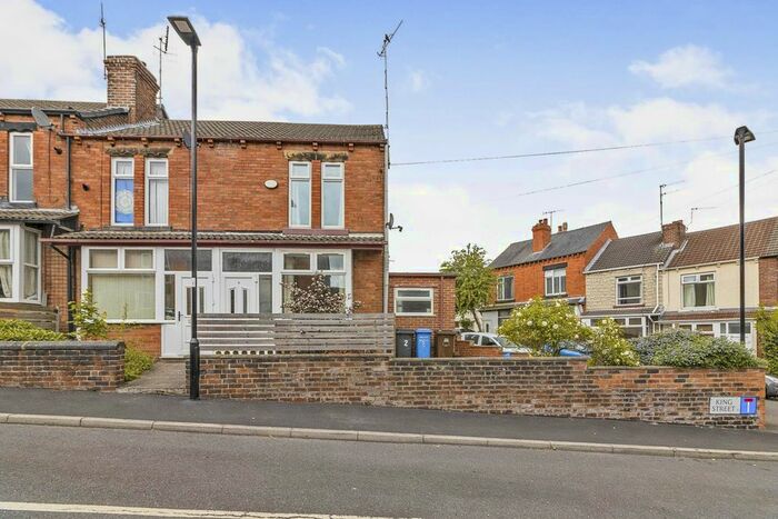 3 Bedroom End Of Terrace House To Rent In King Street, Chapeltown, Sheffield, South Yorkshire, S35