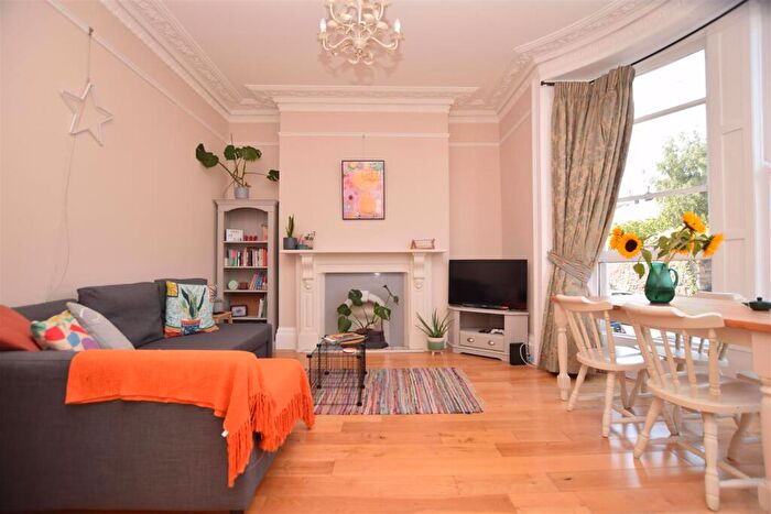 1 Bedroom Flat To Rent In B, Sydenham Road, Bristol, PC02