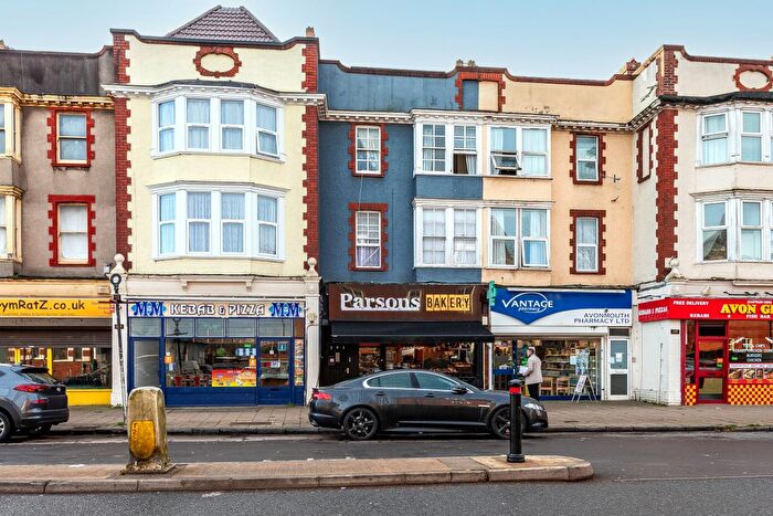 3 Bedroom Maisonette For Sale In Avonmouth Road, Avonmouth, Bristol, BS11