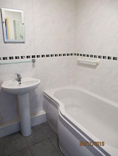 2 Bedroom Flat To Rent In Ty Arfon, Tywyn, LL36