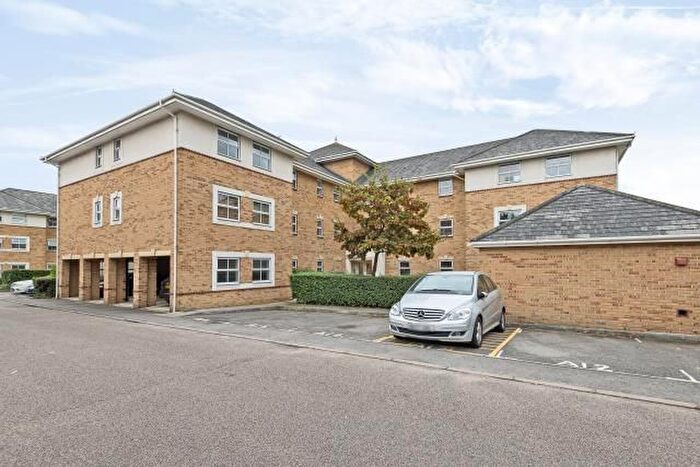 2 Bedroom Flat To Rent In International Way, Staines Road West, TW16