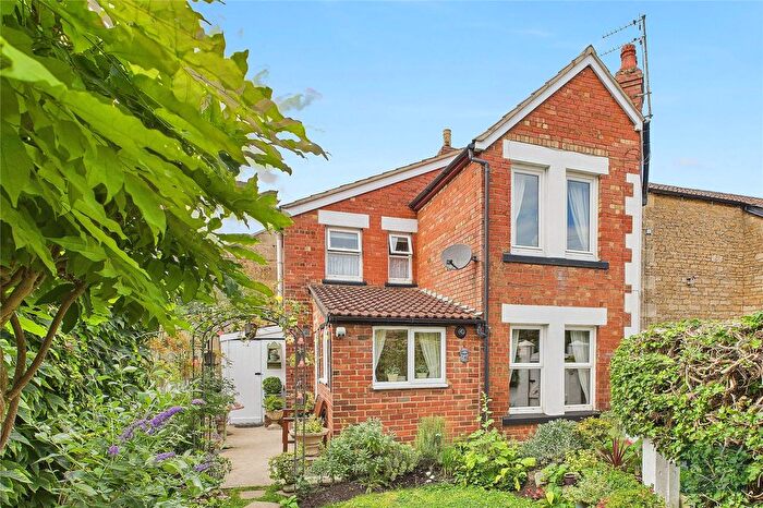 2 Bedroom End Of Terrace House For Sale In King Street, Melksham, SN12