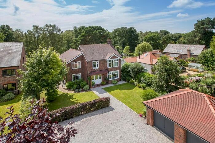 4 Bedroom Detached House For Sale In Northwich Road, Cranage, Crewe, CW4