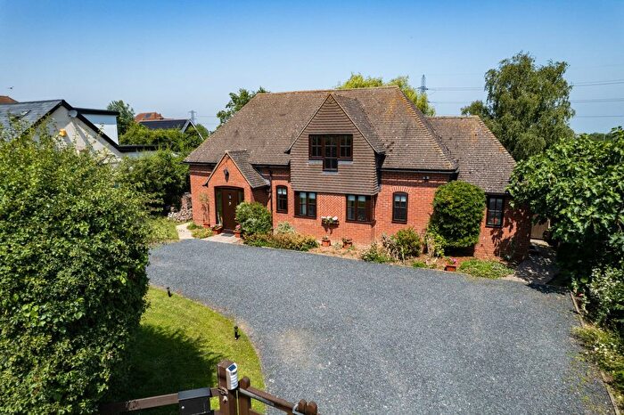 4 Bedroom Detached House For Sale In Dargate Road, Yorkletts, Whitstable, Kent, CT5
