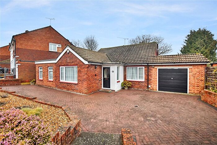 3 Bedroom Bungalow For Sale In Summerhouse Drive, Dartford, Kent, DA2