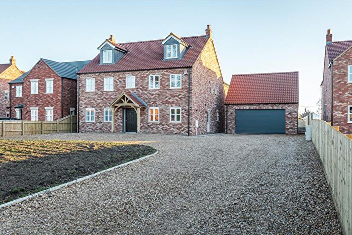 6 Bedroom Detached House For Sale In Hall Road, Outwell, Wisbech, Cambridgeshire, PE14