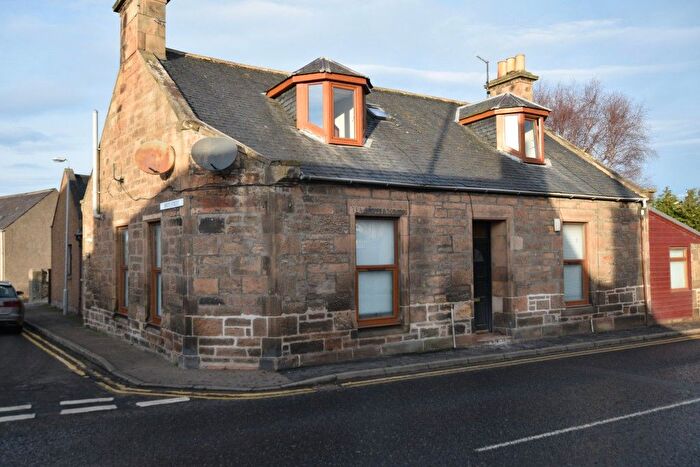 2 Bedroom Flat To Rent In Main Street, Elgin, IV30