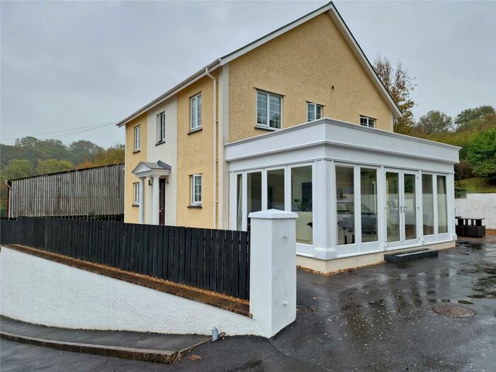 4 Bedroom Detached House For Sale In Aberarth, Aberaeron, SA46