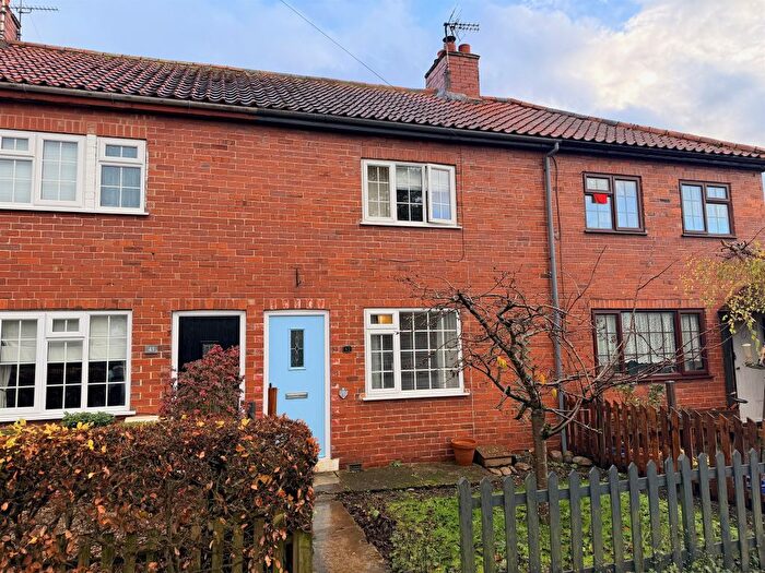 3 Bedroom Terraced House For Sale In Low Catton Road, Stamford Bridge, York, YO41