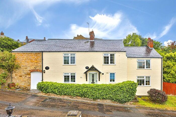 3 Bedroom Detached House For Sale In School Hill, Middleton, LE16