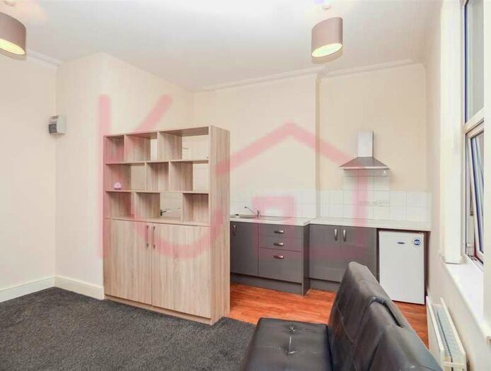 Flat To Rent In 11 Glenthorne House, DN1