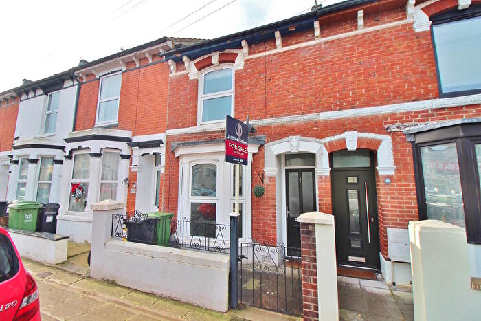 2 Bedroom Terraced House For Sale In Aylesbury Road, Copnor, PO2