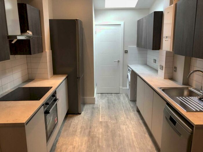 5 Bedroom Terraced House To Rent In Furness Road, Fallowfield, M14