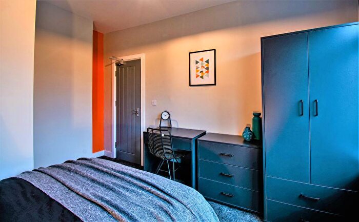 1 Bedroom House Of Multiple Occupation To Rent In East Park Parade, Osmondthorpe, Leeds, LS9