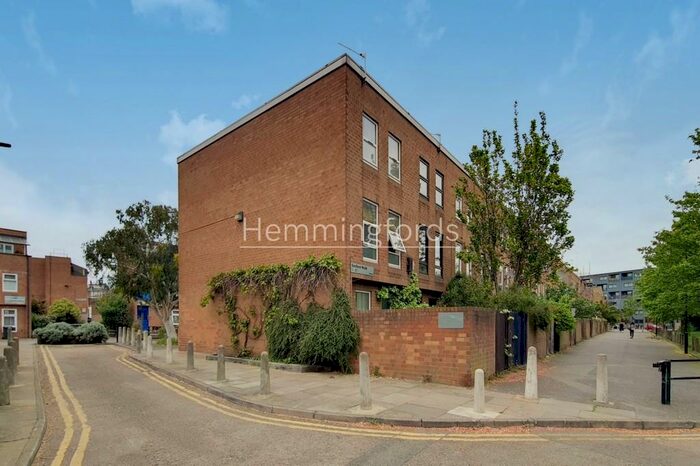 4 Bedroom Terraced House To Rent In Sanford Walk, Stoke Newington, N16