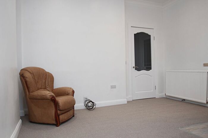 1 Bedroom Flat To Rent In Burnside Street, Stirling, FK7