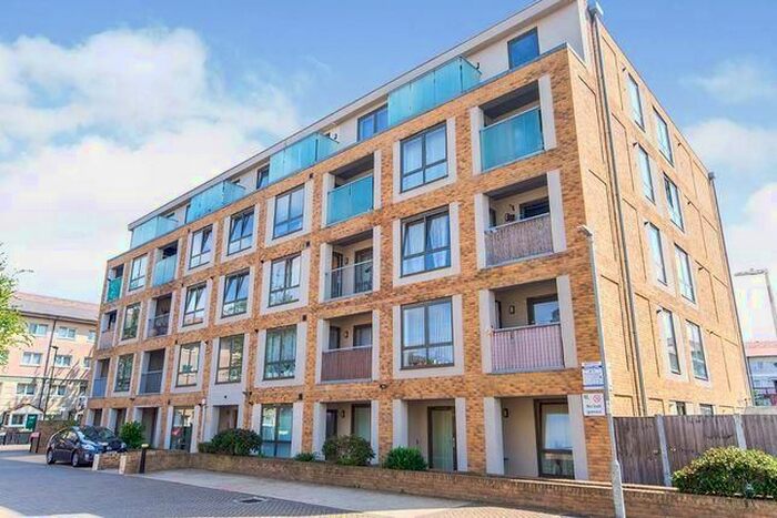 2 Bedroom Flat To Rent In Ariel Apartments, 1 Crediton Road, Royal Victoria Docks, London E16