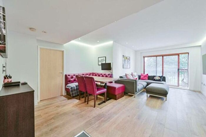 1 Bedroom Flat To Rent In Angelis Apartments, Graham Street, London, Islington, N1