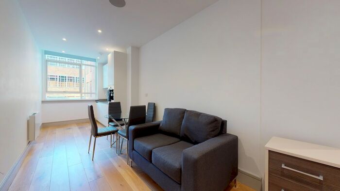 Studio To Rent In Lawrence Road, London, N15