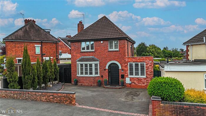 3 Bedroom Detached House For Sale In Daisybank Crescent, Walsall, West Midlands, WS5