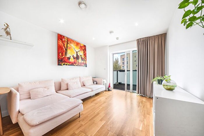 1 Bedroom Flat To Rent In Liberty Bridge Road, Olympic Park, London, E20
