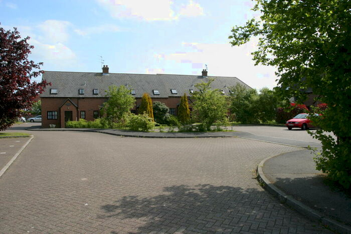 2 Bedroom Apartment To Rent In Poplars Close, HP17