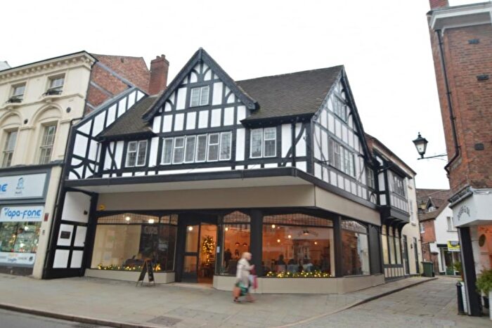 2 Bedroom Flat To Rent In Pailin House, School Gardens, Shrewsbury, SY1
