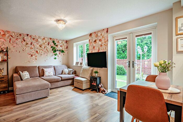 2 Bedroom Town House For Sale In Swale Approach, Normanton, West Yorkshire, WF6
