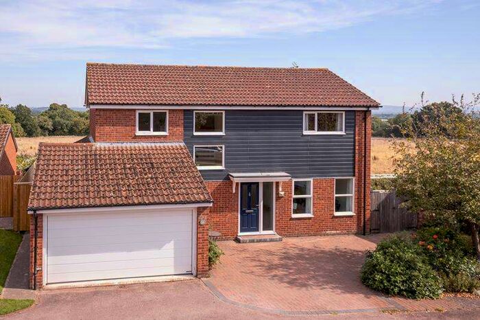 4 Bedroom Detached House For Sale In 25 The Moorlands, Malvern, Worcestershire, WR14