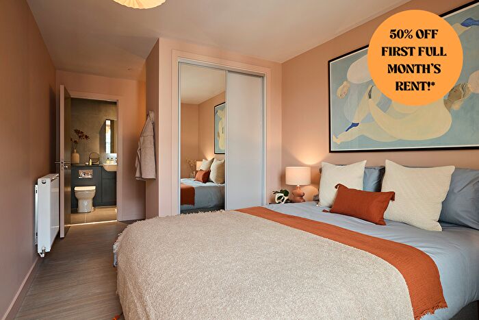 3 Bedroom Apartment To Rent In Candleriggs, Trongate, Glasgow, G1