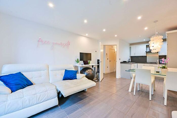 1 Bedroom Flat For Sale In Sanctuary Street, Borough, London, SE1