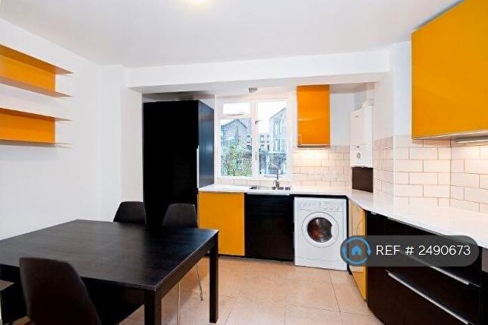 2 Bedroom Flat To Rent In Rhyl Street, London, NW5