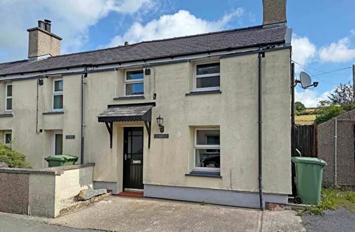 1 Bedroom End Of Terrace House For Sale In High Street, Deiniolen, Caernarfon, Gwynedd, LL55