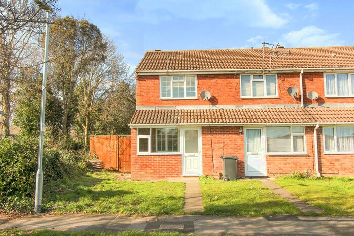 2 Bedroom End Of Terrace House To Rent In Birdcombe Road, Westlea, Swindon, SN5