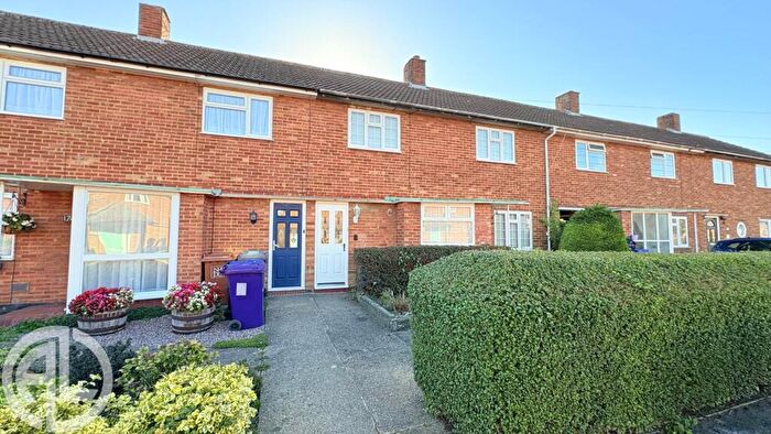 3 Bedroom Terraced House For Sale In Western Way, Letchworth Garden City, SG6