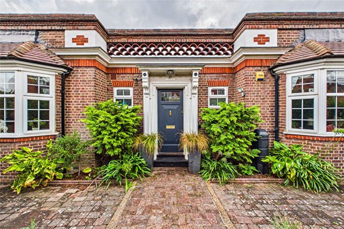 5 Bedroom Terraced House For Sale In Hillside Road, London, SW2
