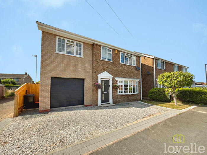 4 Bedroom Detached House For Sale In Glenbank Close, Lincoln, LN6